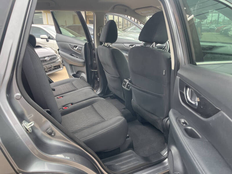 2019 Nissan Rogue SV