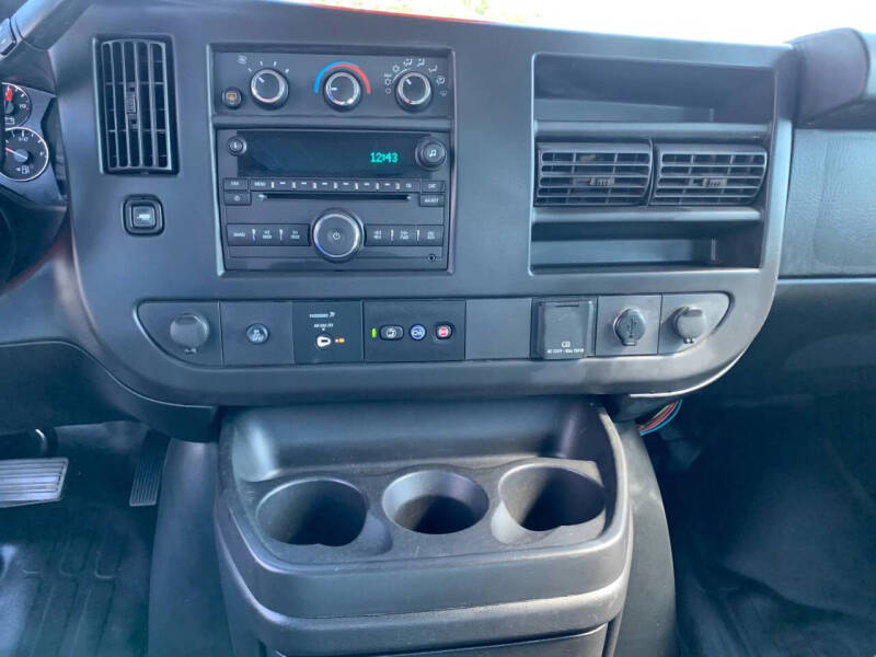 2017 Chevrolet Express 2500