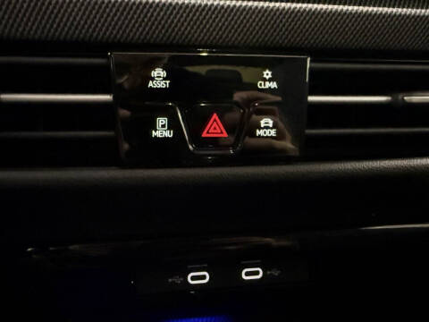 2025 Volkswagen Golf GTI SE