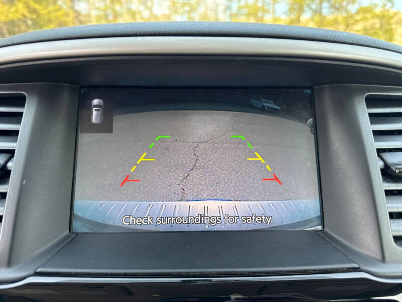 2020 Nissan Pathfinder S