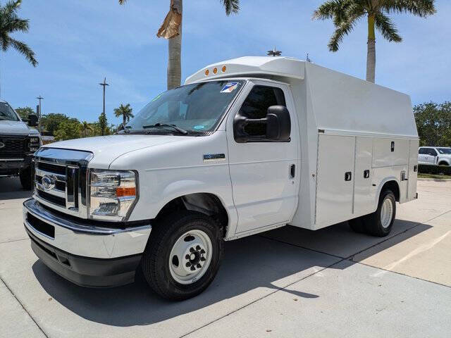 2025 Ford E-Series