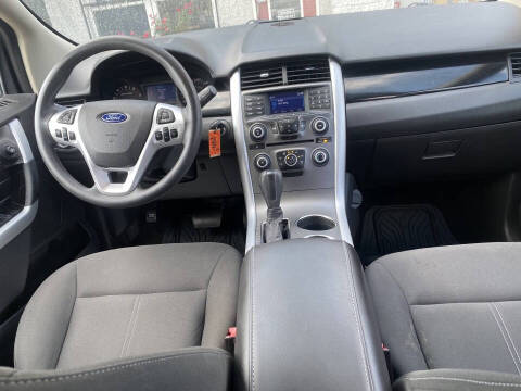 2014 Ford Edge SE