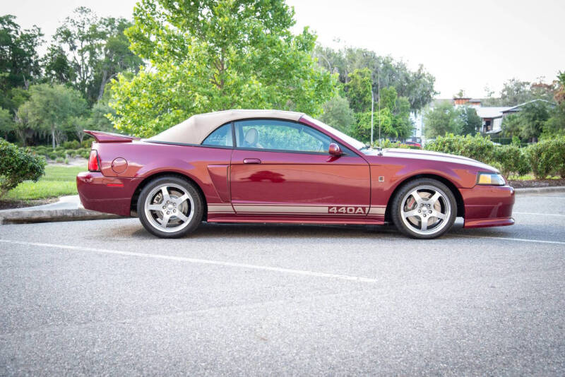 2004 Ford Mustang GT Deluxe
