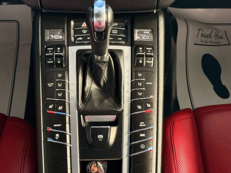 2017 Porsche Macan S