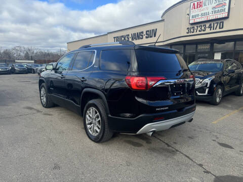 2017 GMC Acadia SLE-2