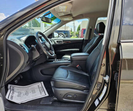 2015 Nissan Pathfinder SV