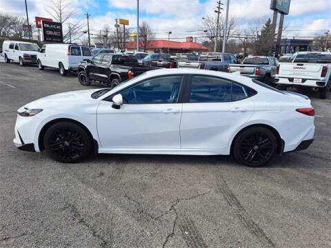 2025 Toyota Camry SE