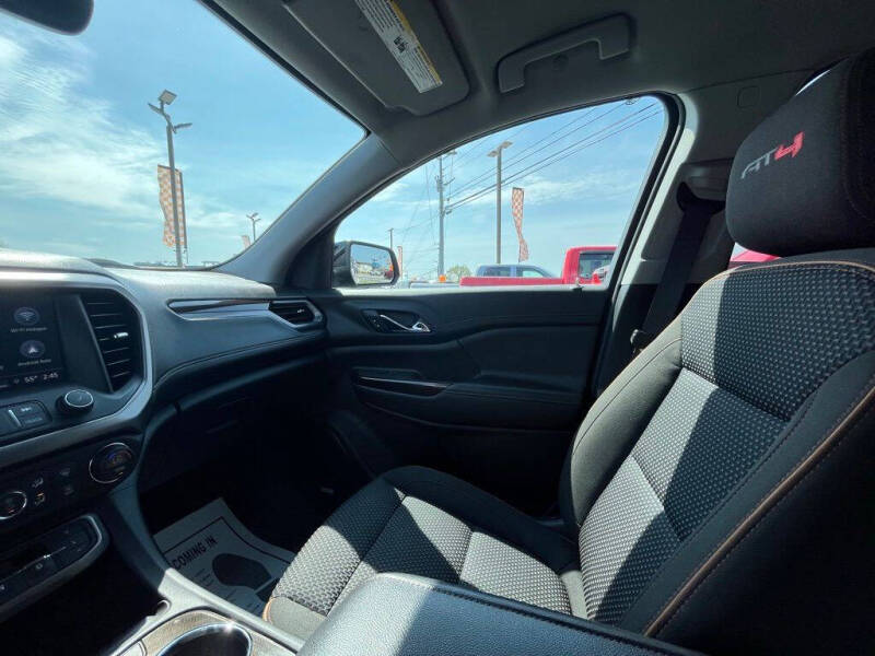 2021 GMC Acadia AT4