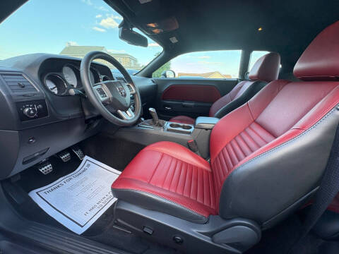 2013 Dodge Challenger R/T Plus