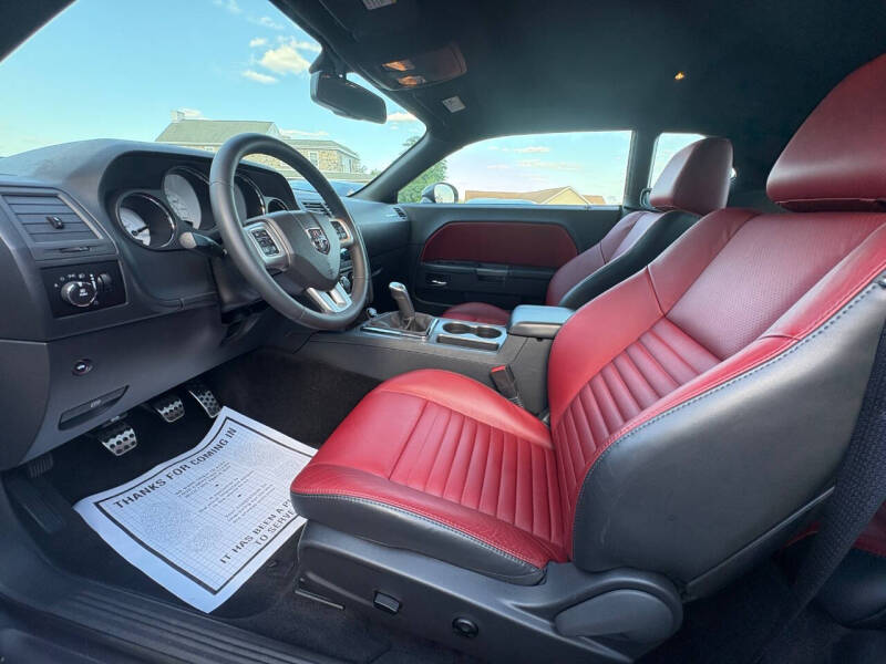 2013 Dodge Challenger R/T Plus