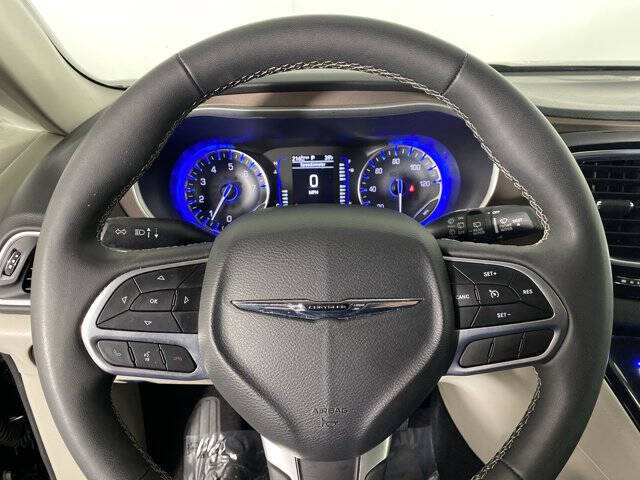 2024 Chrysler Voyager LX