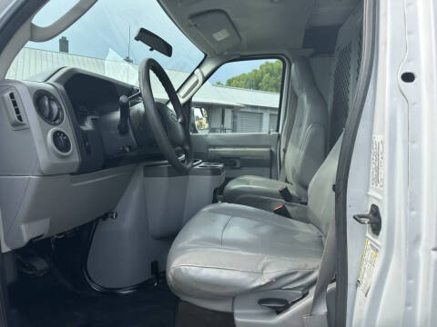 2011 Ford E-Series E-150