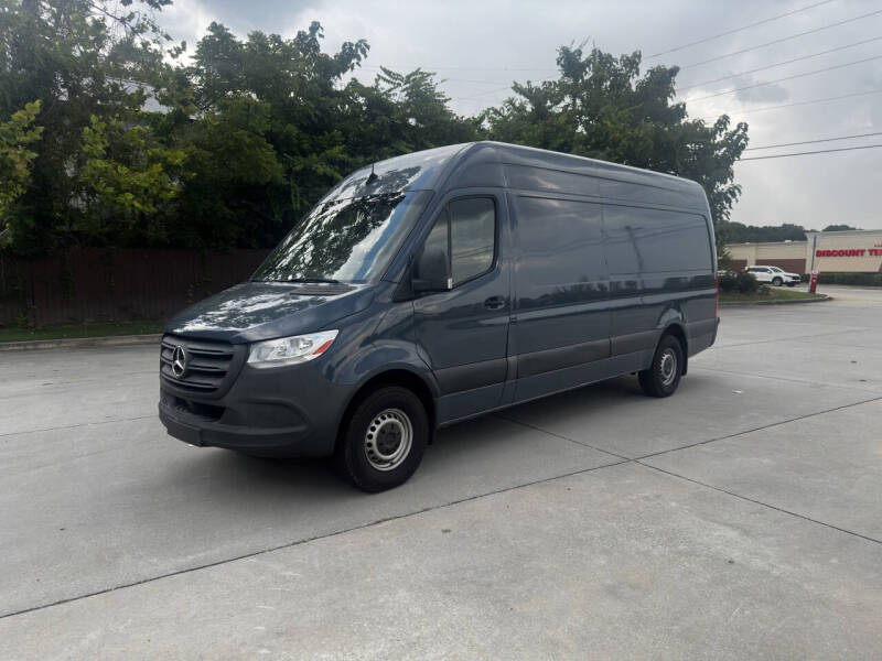 2019 Mercedes-Benz Sprinter Crew Van Base's photo