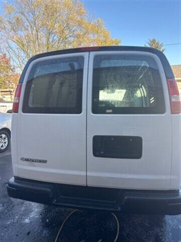 2021 Chevrolet Express 2500