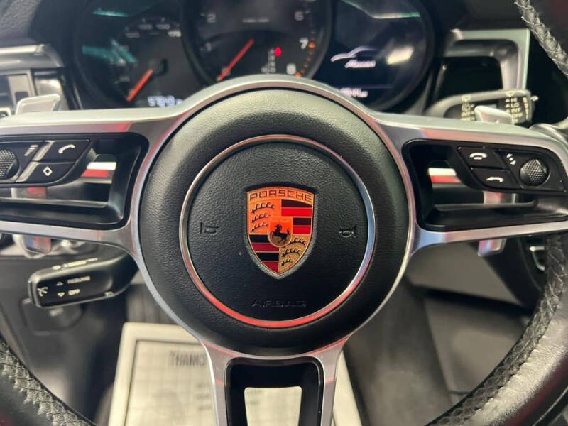 2021 Porsche Macan