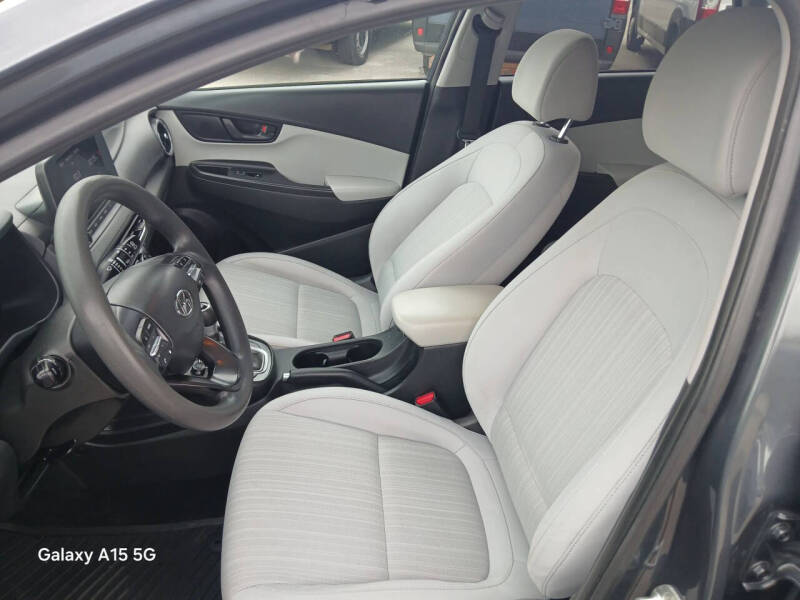 2022 Hyundai Kona SEL