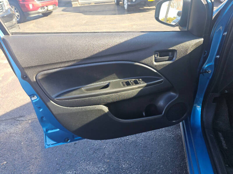 2022 Mitsubishi Mirage ES