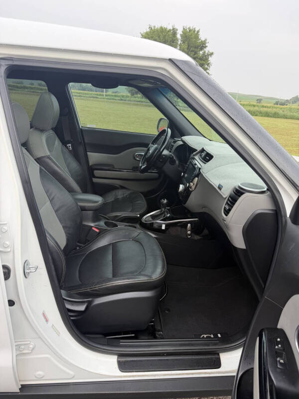 2015 Kia Soul +
