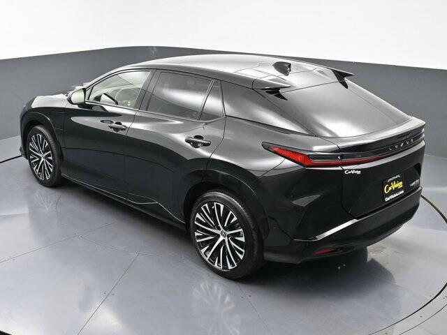 2023 Lexus RZ 450e Luxury
