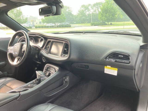 2016 Dodge Challenger SXT