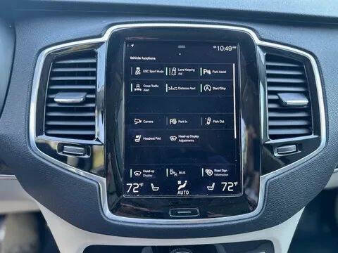 2017 Volvo XC90 T6 Momentum