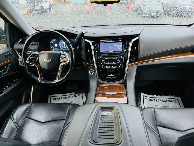 2020 Cadillac Escalade ESV Luxury photo 45