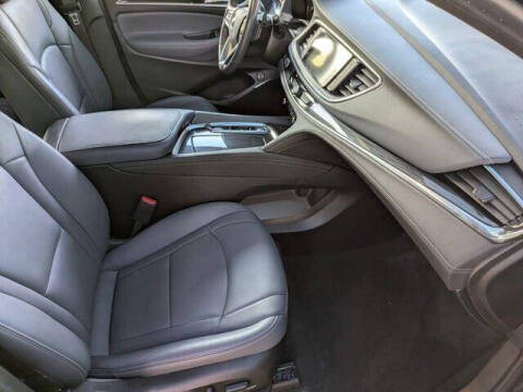 2024 Buick Enclave Essence