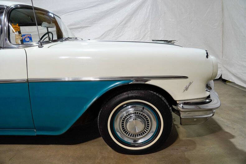 1956 Pontiac Star Chief