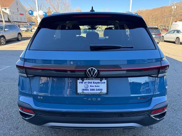 2025 Volkswagen Taos SE 4Motion