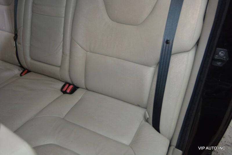 2007 Volvo V70 2.4