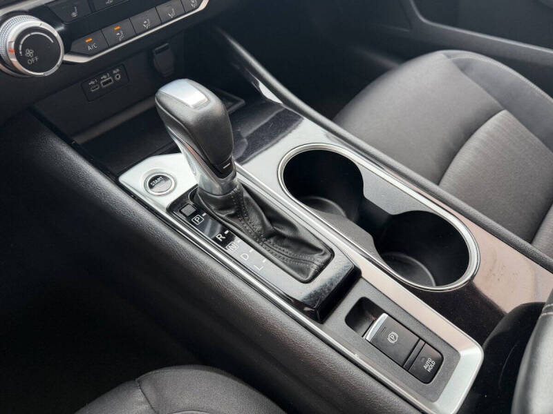 2021 Nissan Altima 2.5 SV