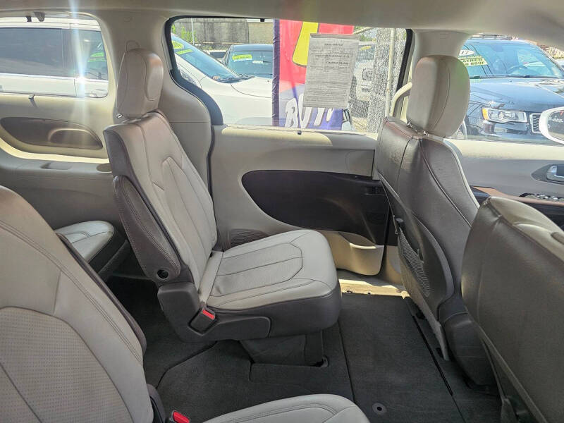 2018 Chrysler Pacifica Touring L