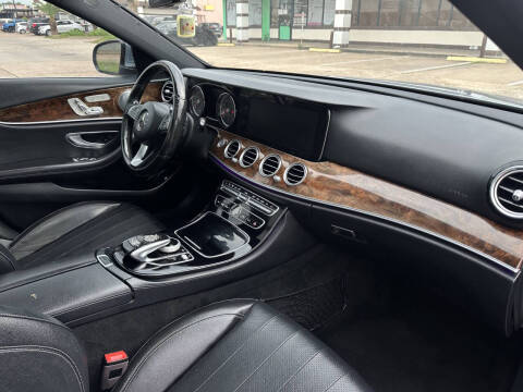 2017 Mercedes-Benz E-Class E 300 4MATIC