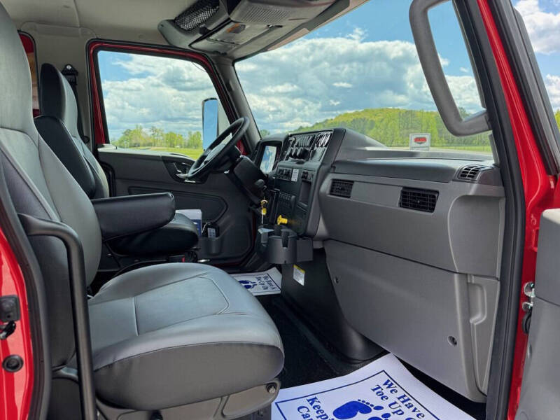 2025 International MV607