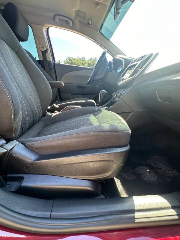 2019 Chevrolet Sonic LT Auto