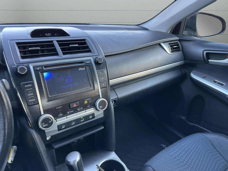 2014 Toyota Camry SE