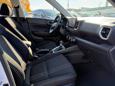 2024 Hyundai Venue SEL