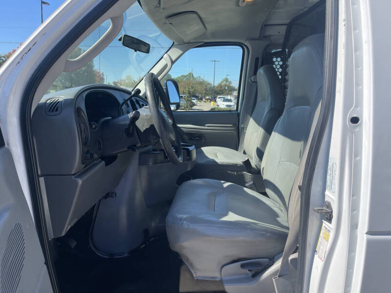 2008 Ford E-Series E-250