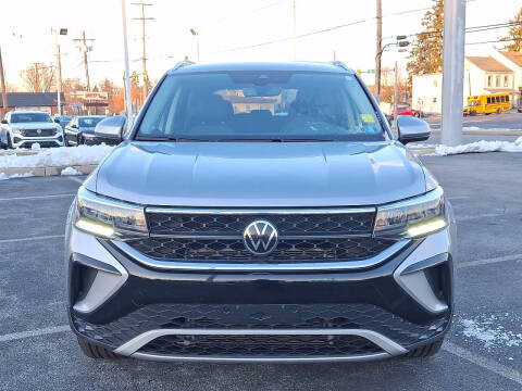 2022 Volkswagen Taos SE 4Motion