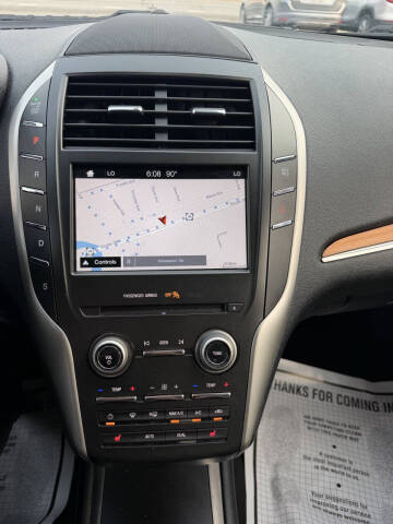 2017 Lincoln MKC Select