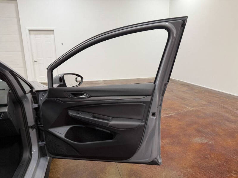 2022 Volkswagen Golf GTI Autobahn