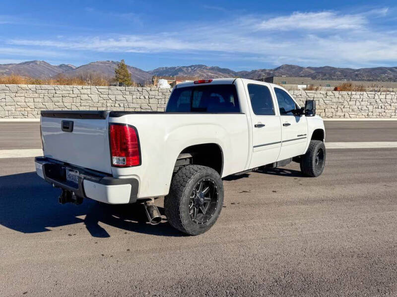 2011 GMC Sierra 2500HD Denali