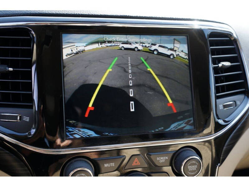 2019 Jeep Grand Cherokee Laredo E