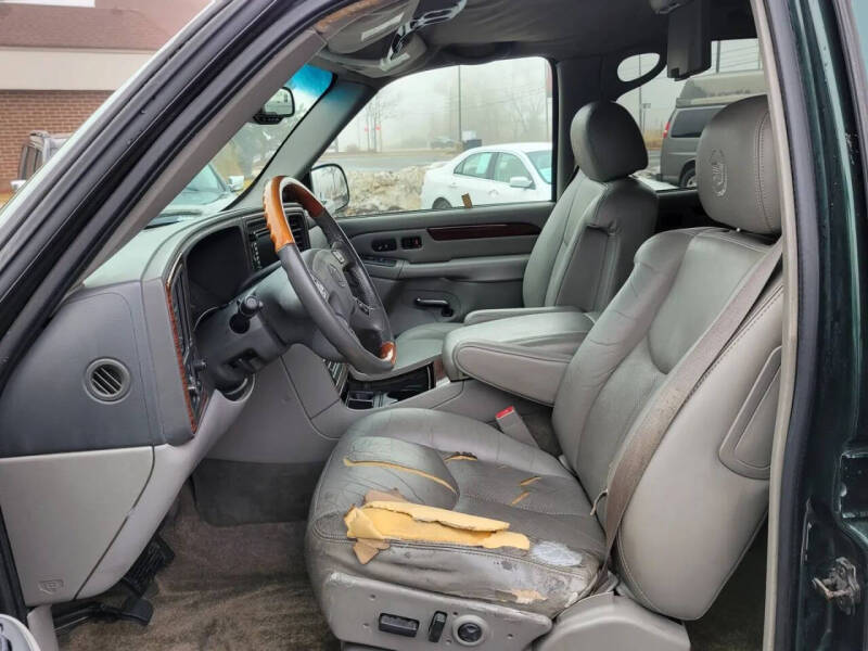 2003 Cadillac Escalade