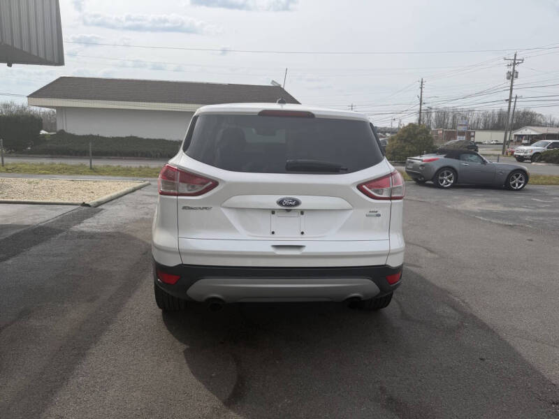 2016 Ford Escape SE
