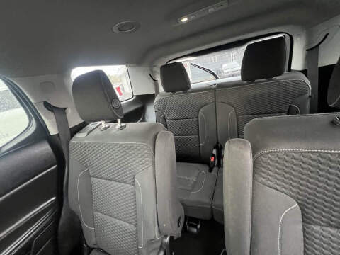 2017 GMC Acadia SLE-2