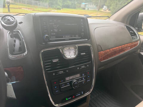 2015 Chrysler Town and Country Touring