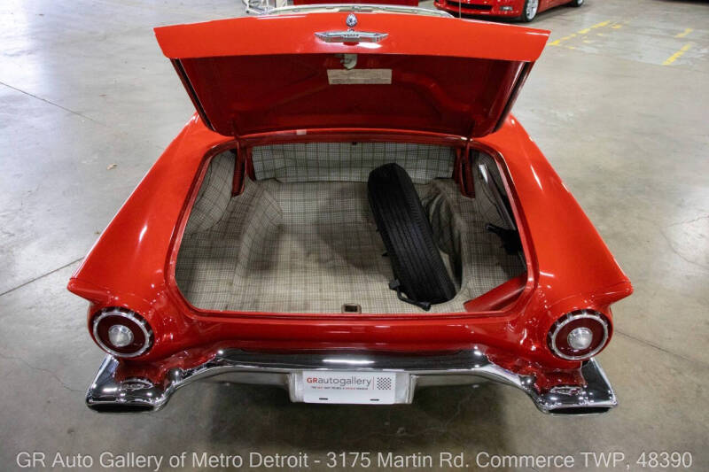 1957 Ford Thunderbird