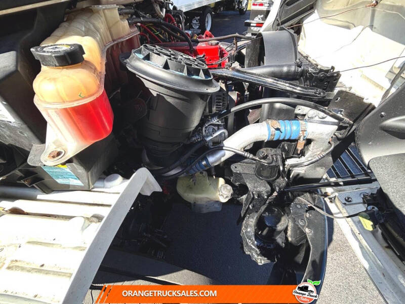 2018 Freightliner M2 106