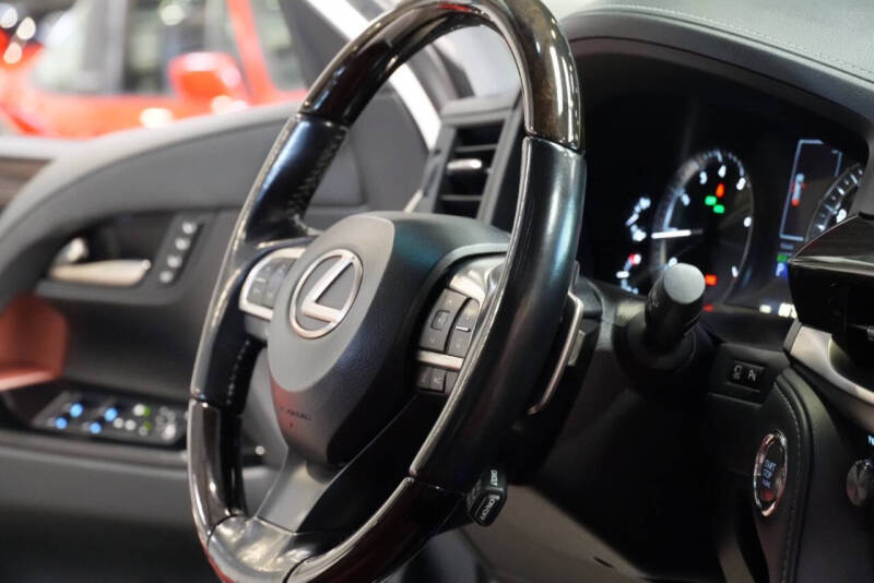 2016 Lexus LX 570